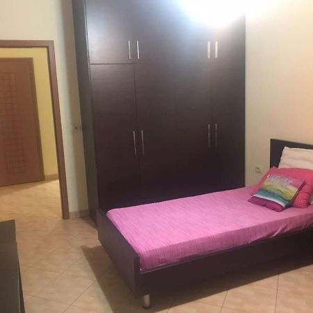 Lovely 2 Bedroom Apartment Tiran Dış mekan fotoğraf