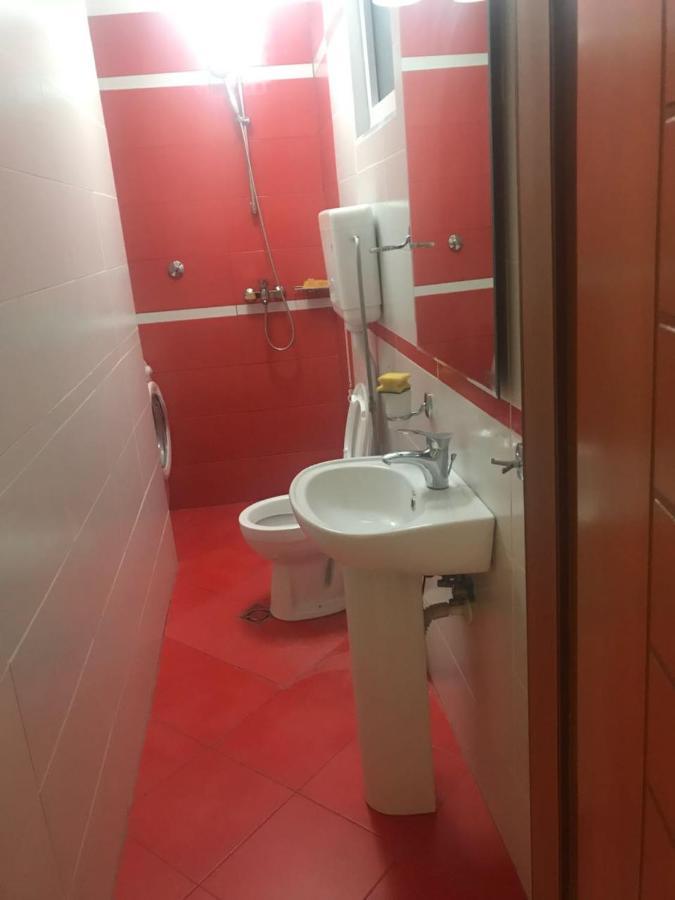 Lovely 2 Bedroom Apartment Tiran Dış mekan fotoğraf
