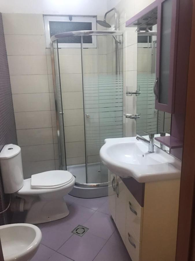 Lovely 2 Bedroom Apartment Tiran Dış mekan fotoğraf