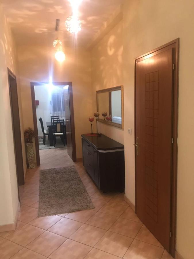 Lovely 2 Bedroom Apartment Tiran Dış mekan fotoğraf