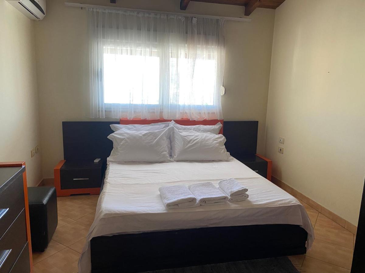 Lovely 2 Bedroom Apartment Tiran Dış mekan fotoğraf